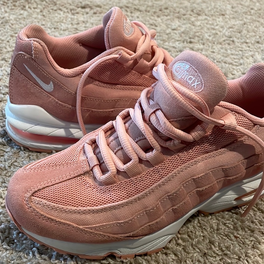 Nike air max sneakers. Size 7Y